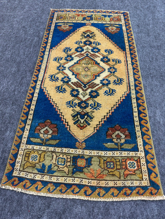 Turkish Yastik Rug 1'9" x 3'8" #24217