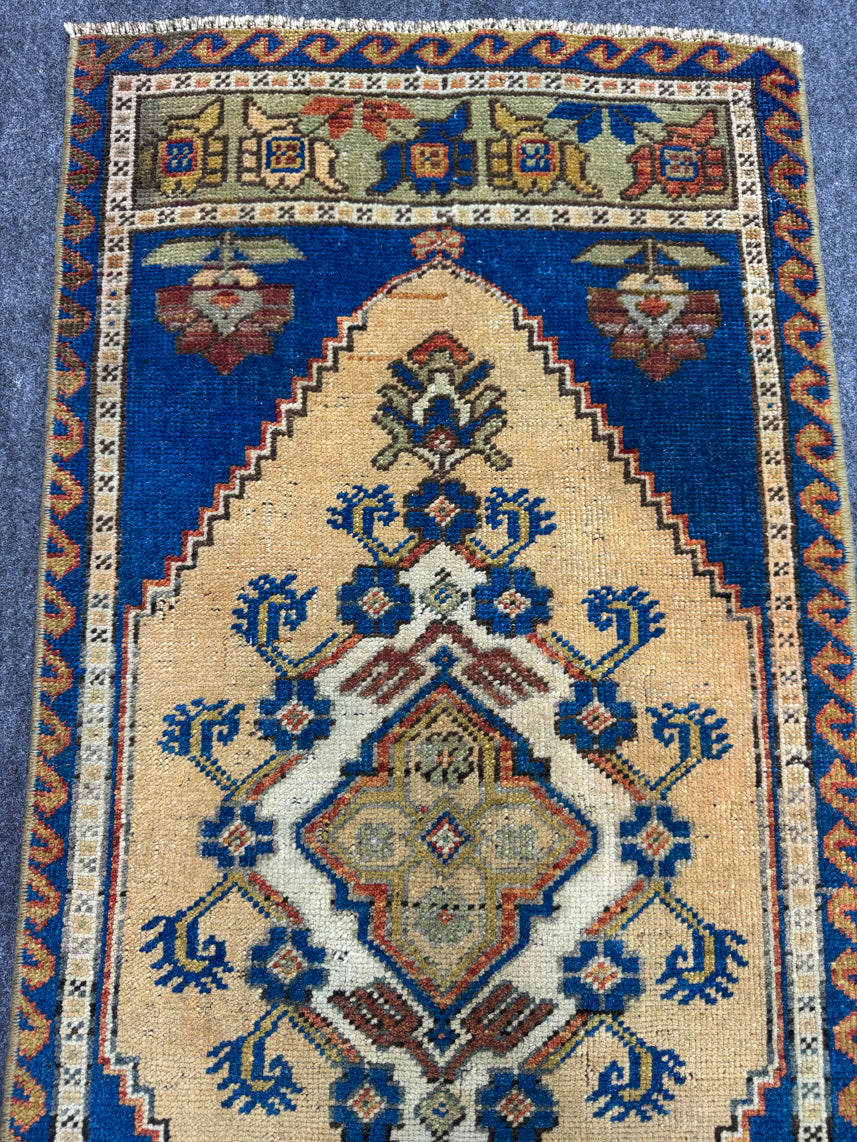 Turkish Yastik Rug 1'9" x 3'8" #24217