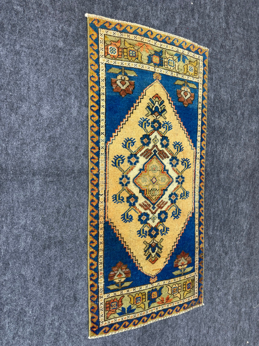 Turkish Yastik Rug 1'9" x 3'8" #24217