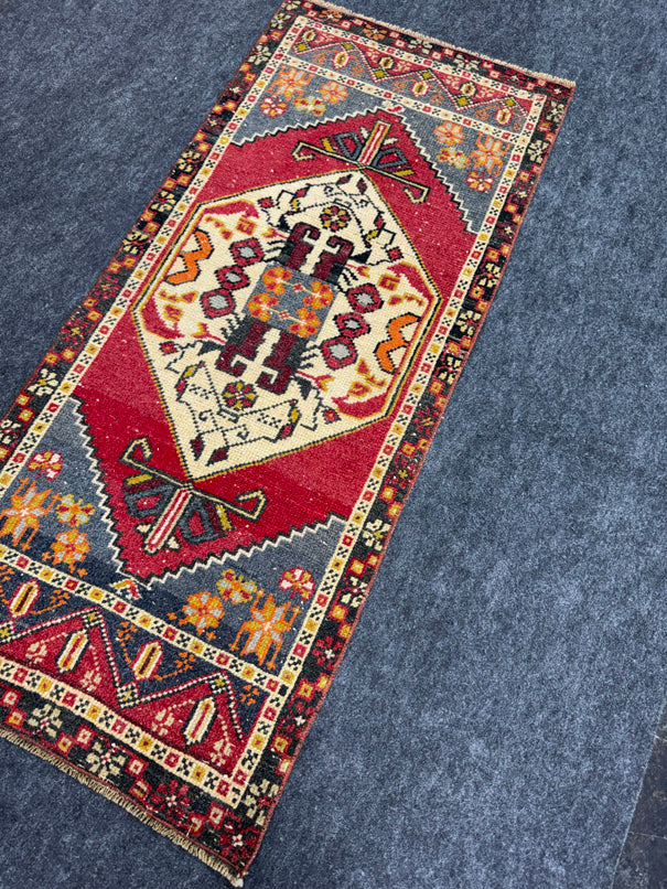 Turkish Yastik Rug 1'9" x 4'1" #24218