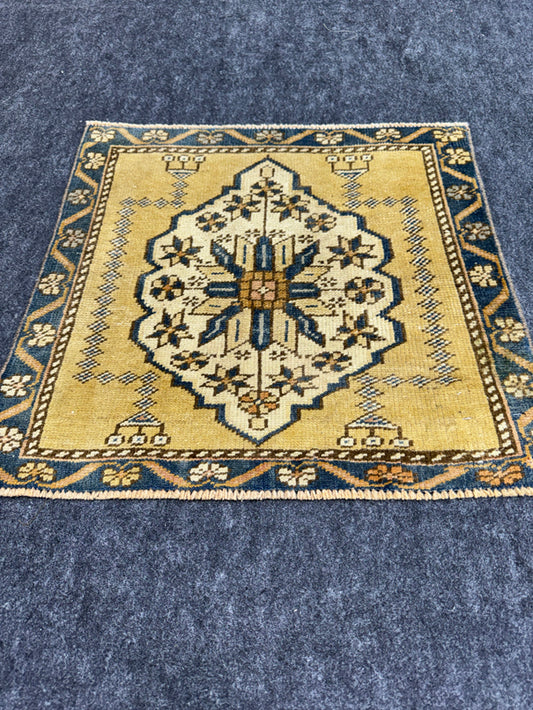 Turkish Yastik Rug 1'10" x 1'9" #24206