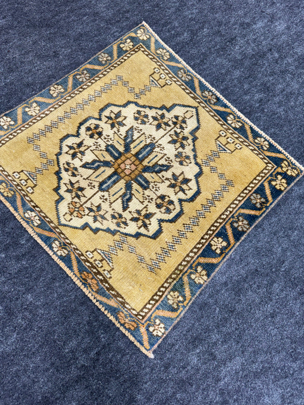 Turkish Yastik Rug 1'10" x 1'9" #24206