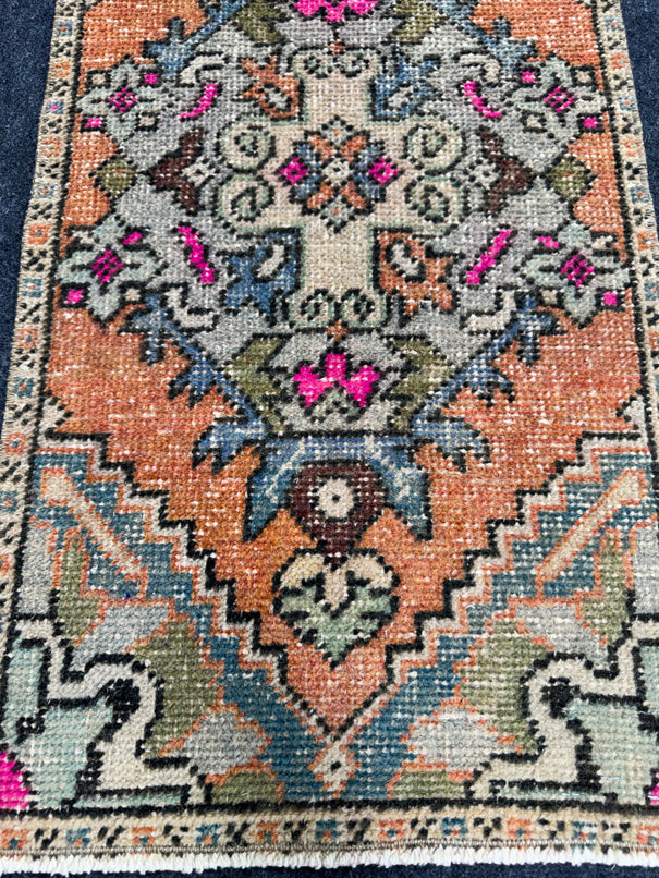 Turkish Yastik Rug 1'6" x 2'11" #24203