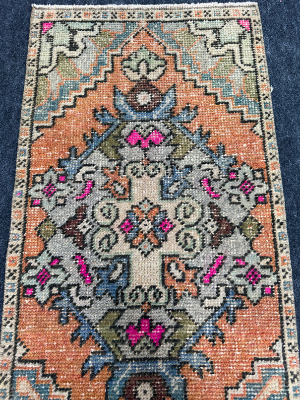 Turkish Yastik Rug 1'6" x 2'11" #24203
