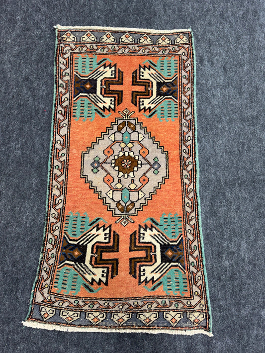 Turkish Yastik Rug 1'8" x 3'4" #24204