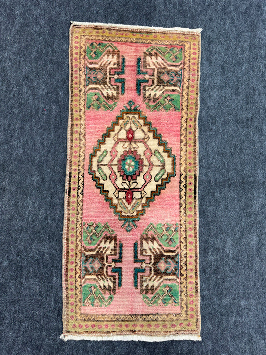 Turkish Yastik Rug 1'6" x 3'7" #24201