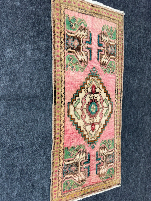 Turkish Yastik Rug 1'6" x 3'7" #24201