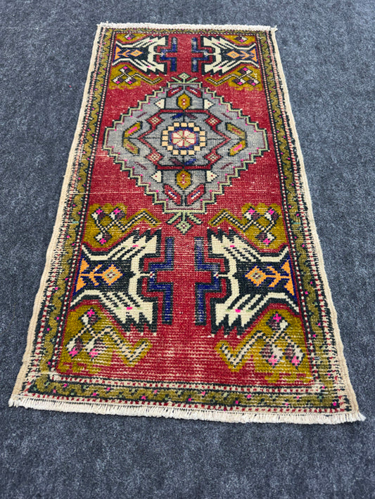 Turkish Yastik Rug 1'7" x 3'3" #24199