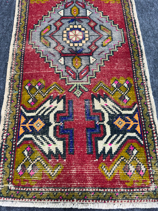 Turkish Yastik Rug 1'7" x 3'3" #24199