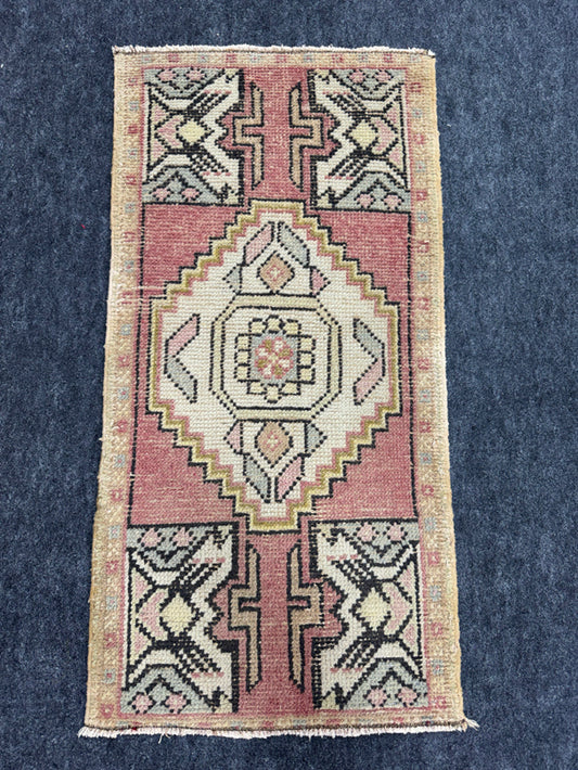 Turkish Yastik Rug 1'7" x 3'3" #24198