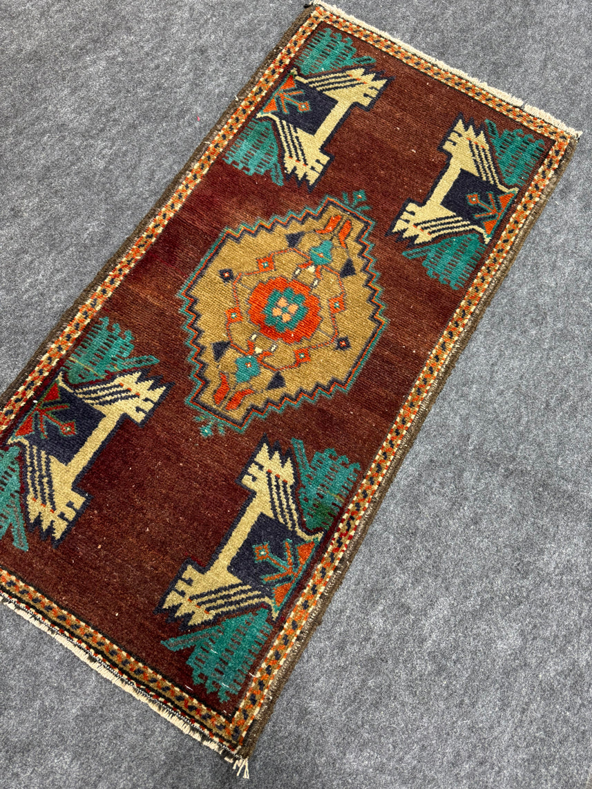 Turkish Yastik Rug 1'8" x 3'4" #24197