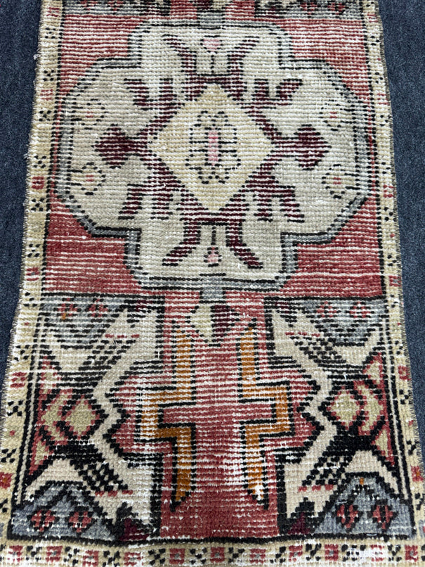 Turkish Yastik Rug 1'6" x 3'1" #24191