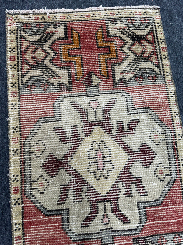 Turkish Yastik Rug 1'6" x 3'1" #24191