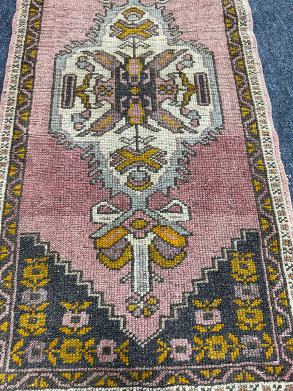 Turkish Yastik Rug 1'10" x 3'8" #24190