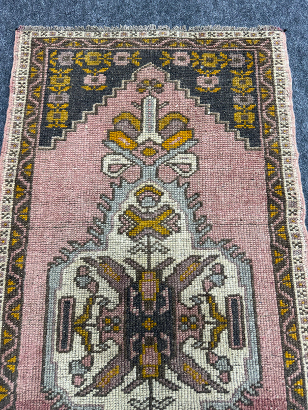 Turkish Yastik Rug 1'10" x 3'8" #24190