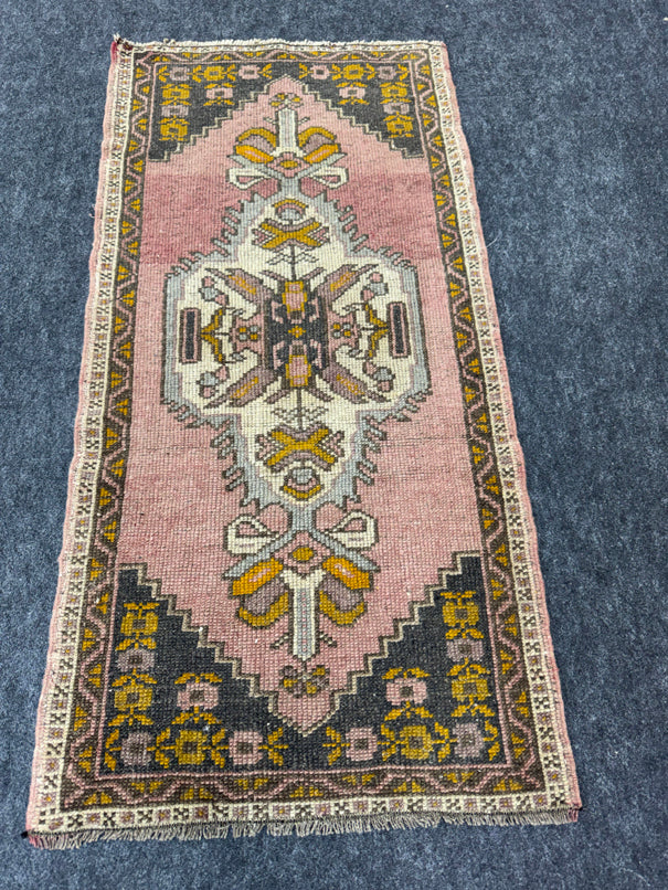 Turkish Yastik Rug 1'10" x 3'8" #24190