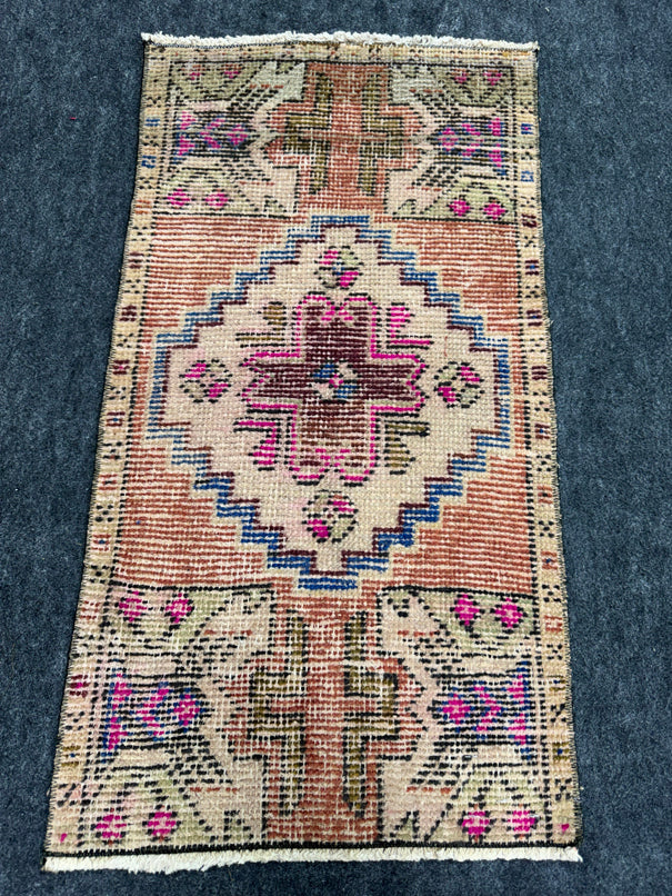 Turkish Yastik Rug 1'6" x  2'9" #24169