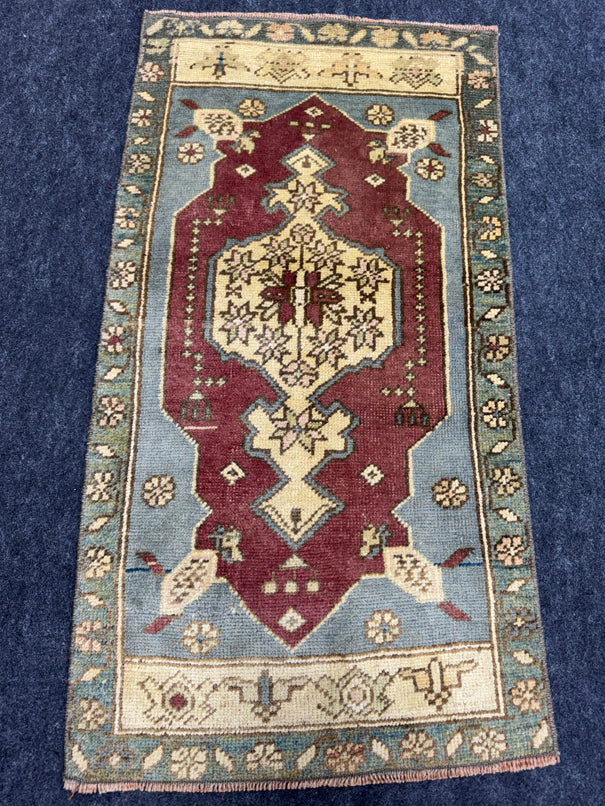 Turkish Yastik Rug 1'10" x  3'5" #24172