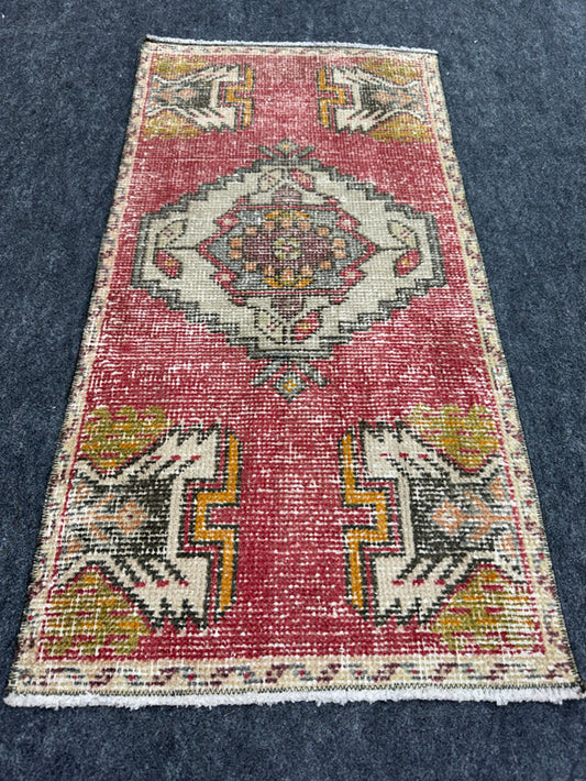 Turkish Yastik Rug 1'8" x 3'3" #24173