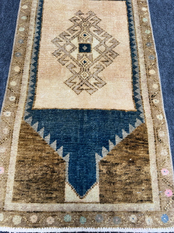 Turkish Yastik Rug 1'5" x  3'2" #24166