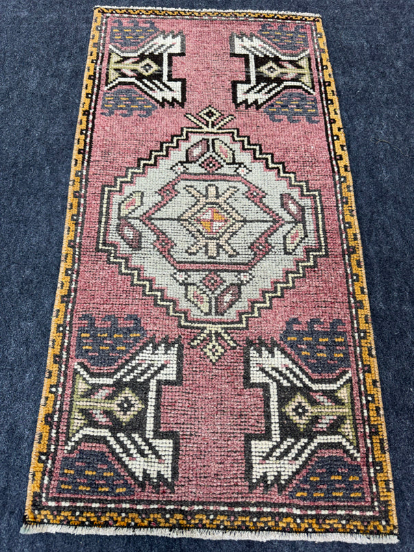 Turkish Yastik Rug  1'8" x  3'3" #24162