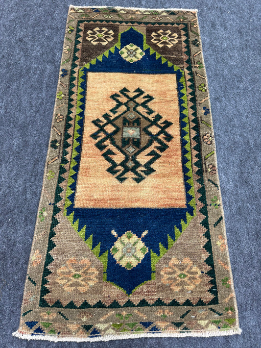 Turkish Yastik Rug 1'5" x  3'1" #24129