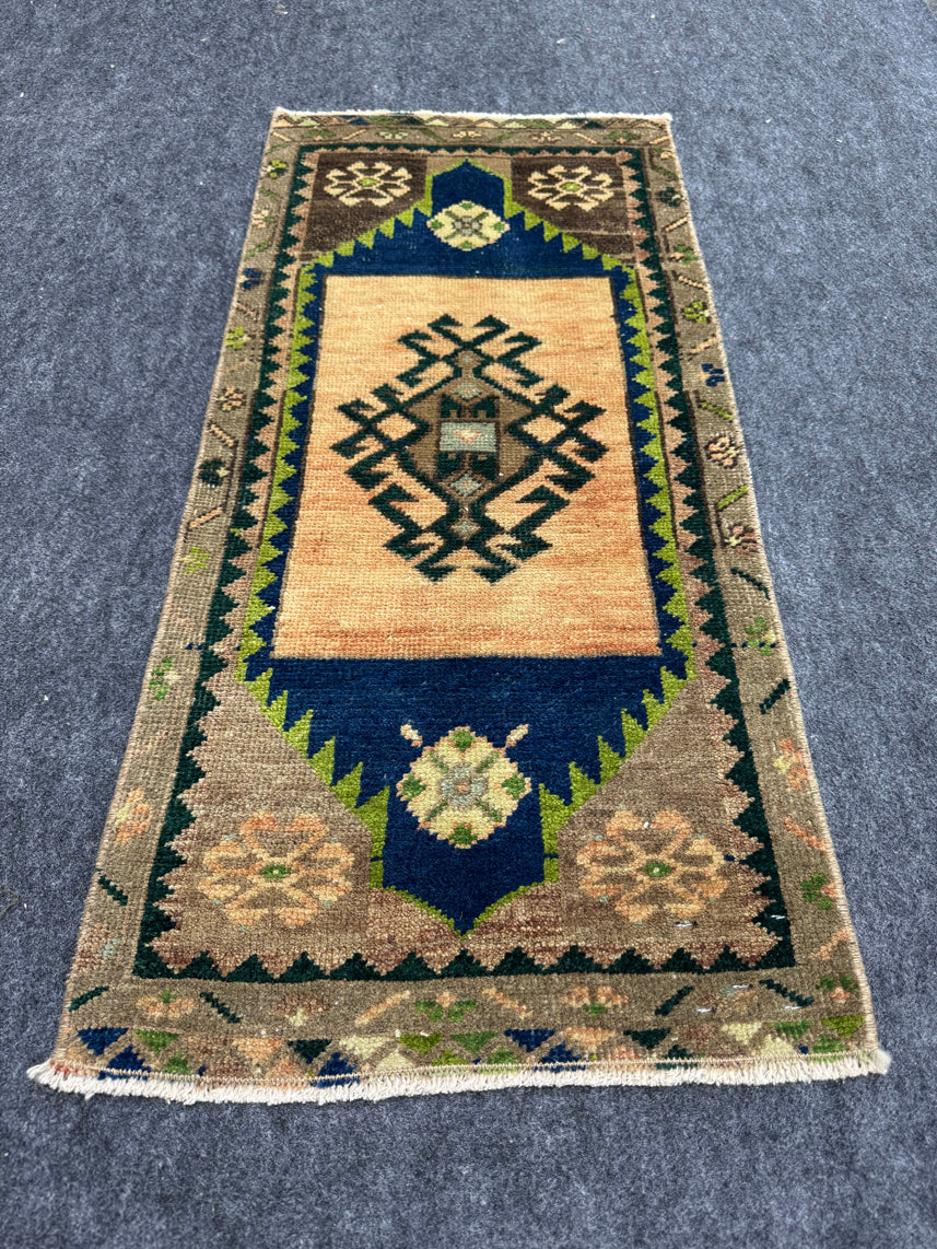 Turkish Yastik Rug 1'5" x  3'1" #24129