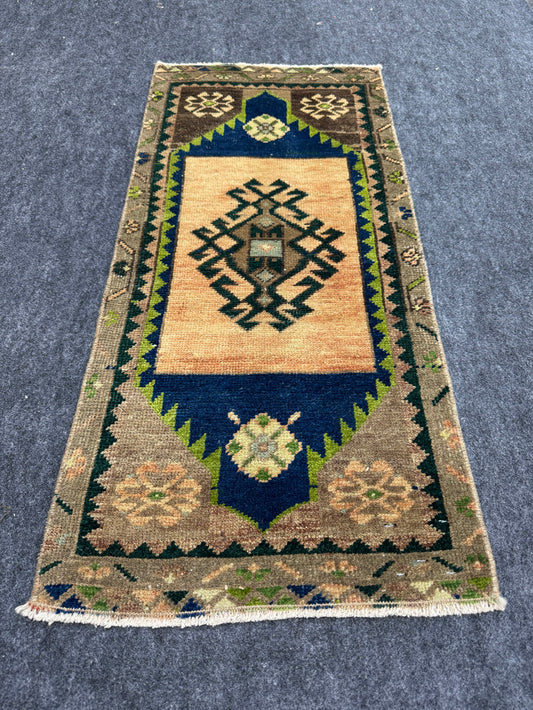 Turkish Yastik Rug 1'5" x  3'1" #24129