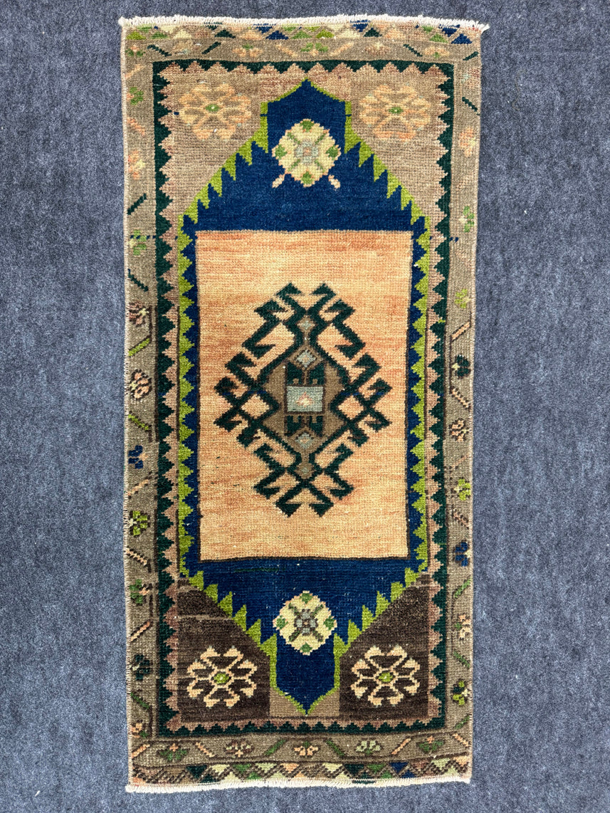 Turkish Yastik Rug 1'5" x  3'1" #24129
