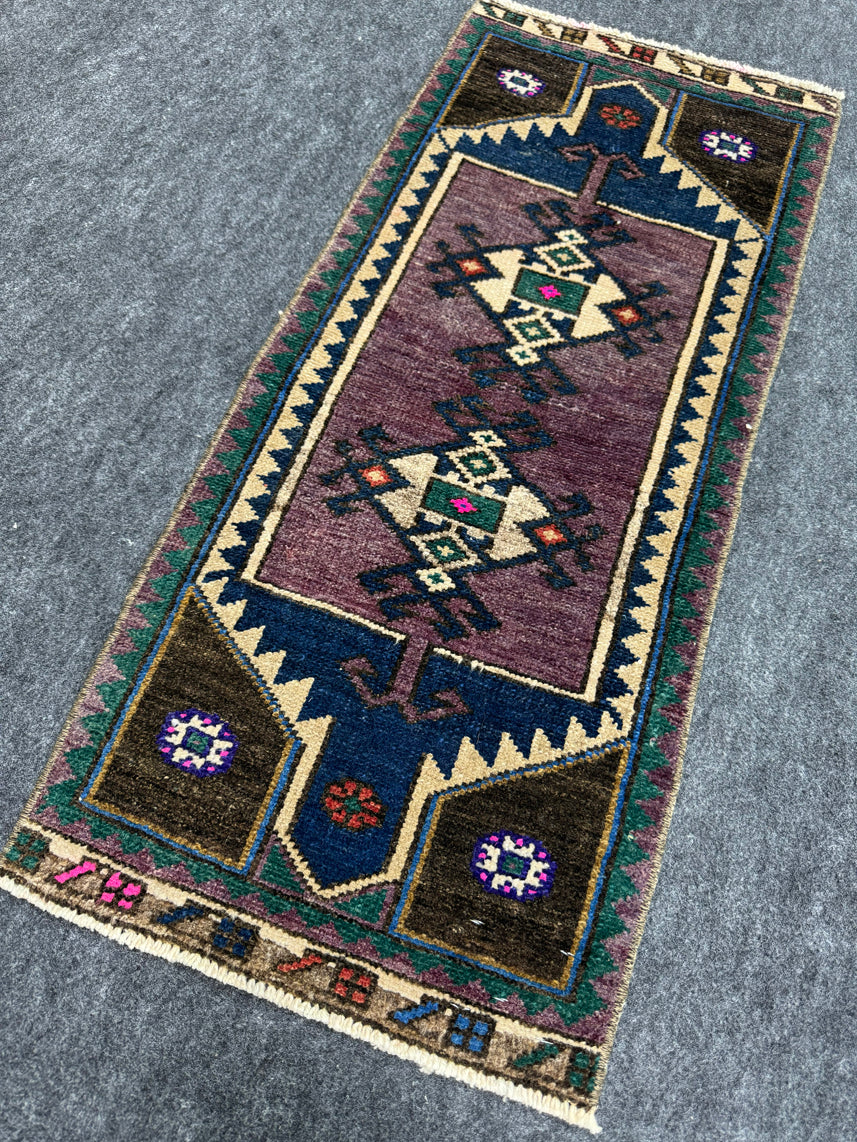Turkish Yastik Rug 1'3" x  3' #24131