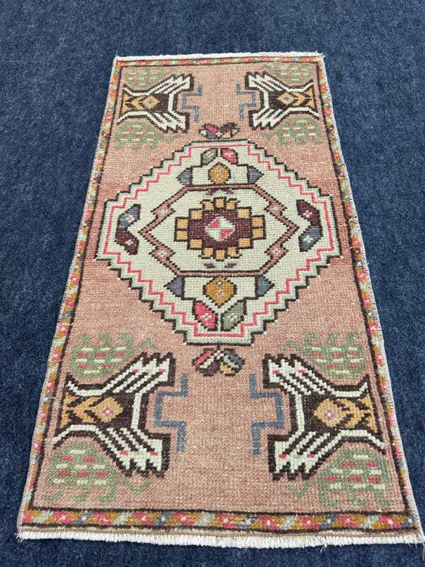 Turkish Yastik Rug 1'8" x 3'2" #24136