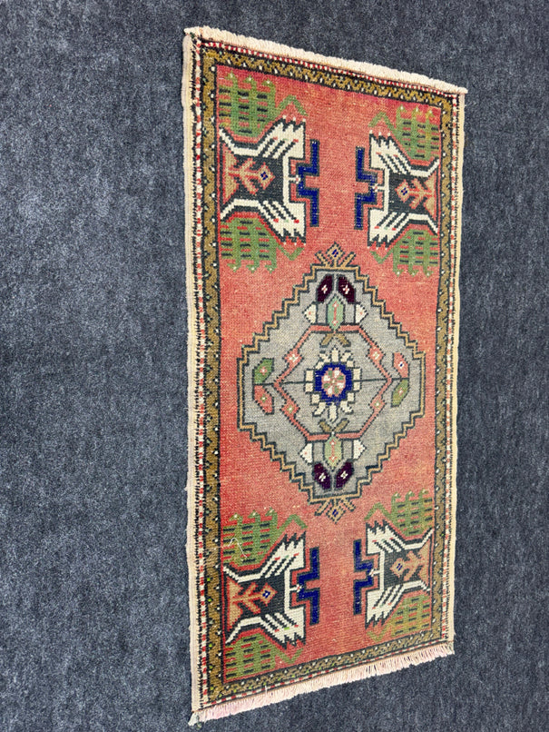 Turkish Yastik Rug  1'8" x  3'4" #24123