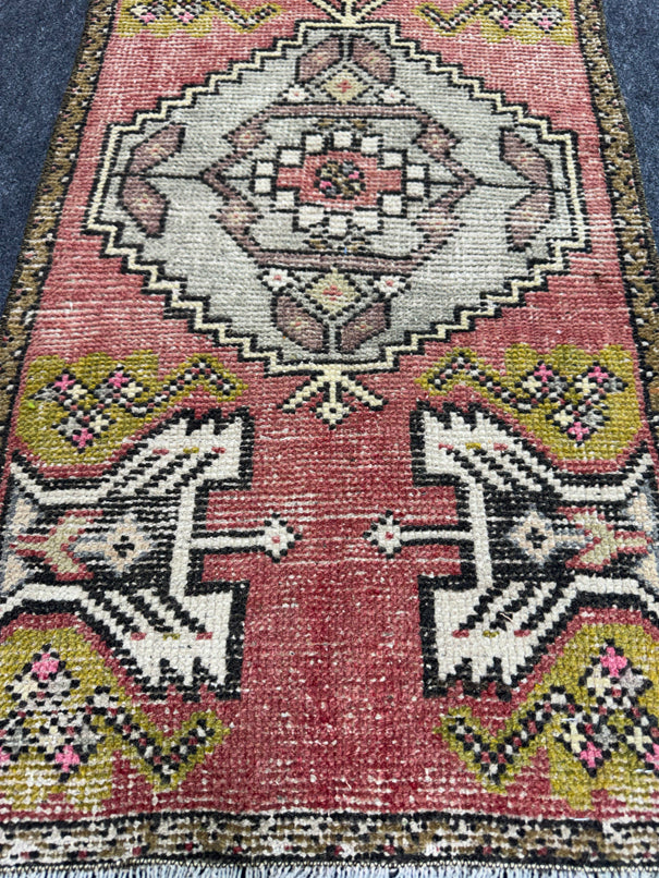 Turkish Yastik Rug  1'8" x  3' #24103
