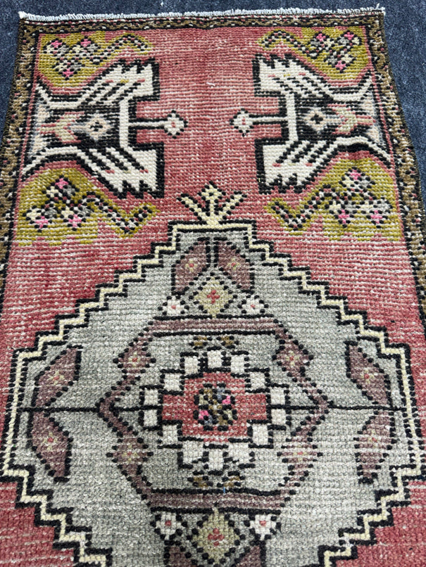 Turkish Yastik Rug  1'8" x  3' #24103