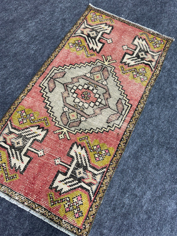 Turkish Yastik Rug  1'8" x  3' #24103