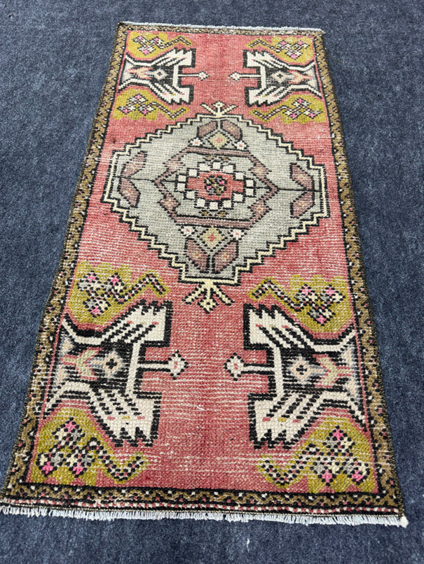 Turkish Yastik Rug  1'8" x  3' #24103