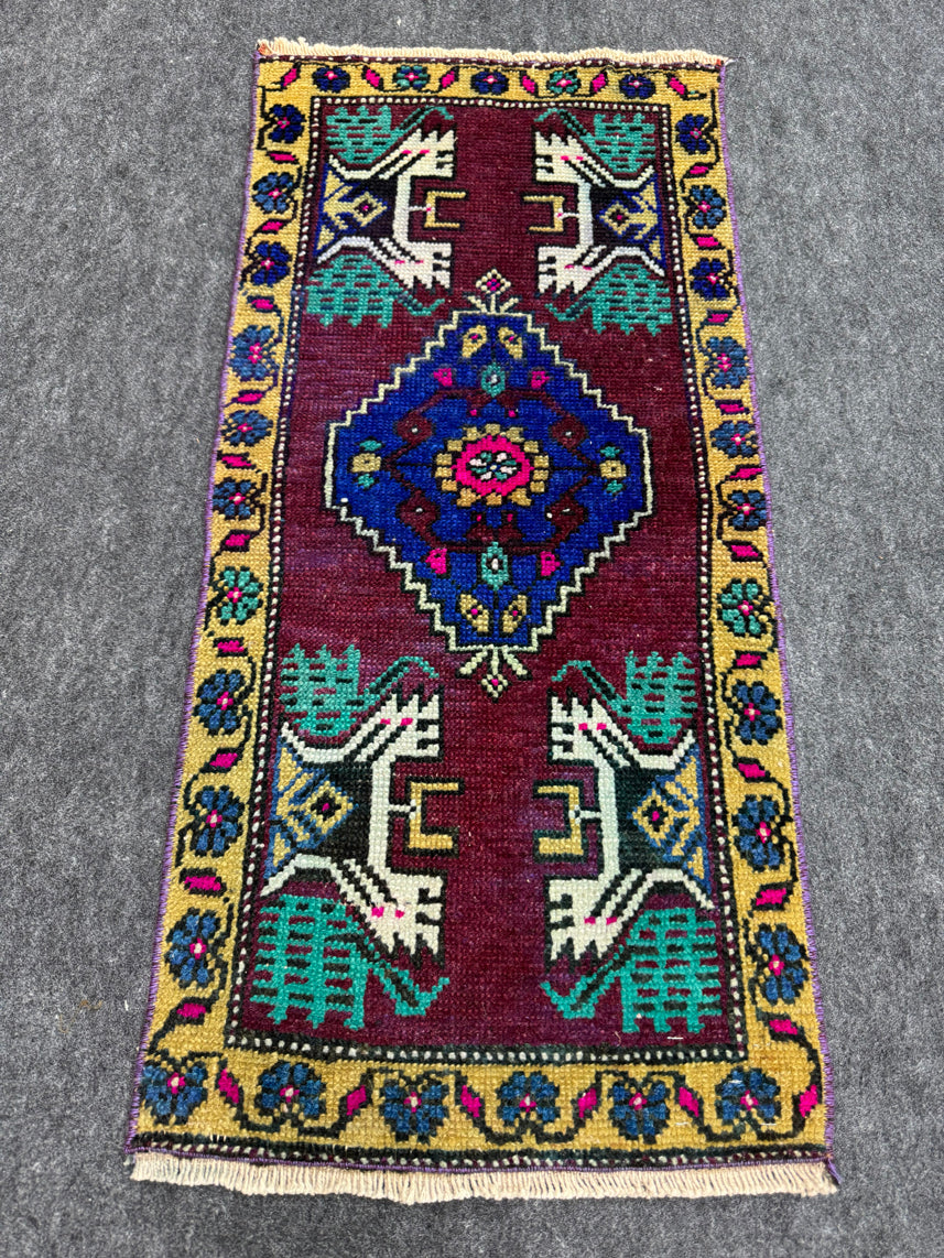Turkish Yastik Rug  1'6" x  3'2" #24106