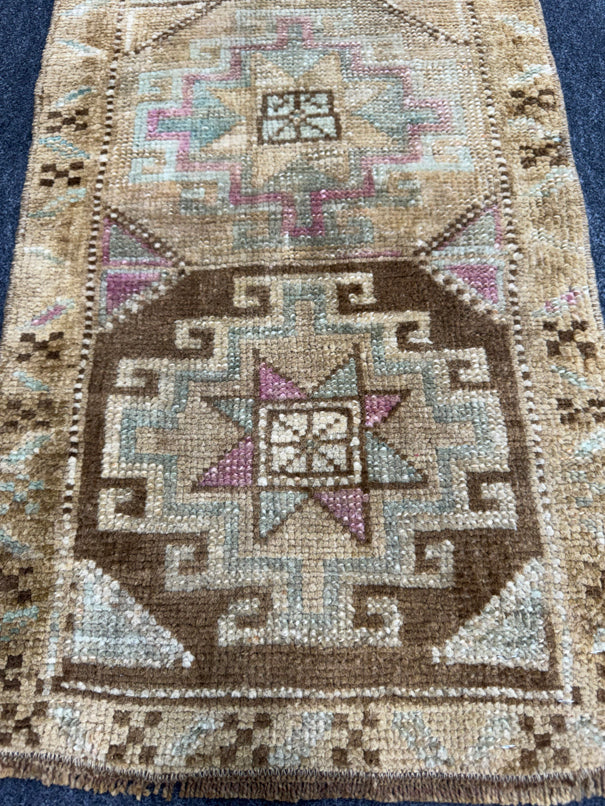 Turkish Yastik Rug 1'4" x 2'11" #24108