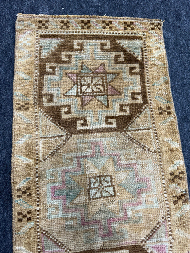 Turkish Yastik Rug 1'4" x 2'11" #24108