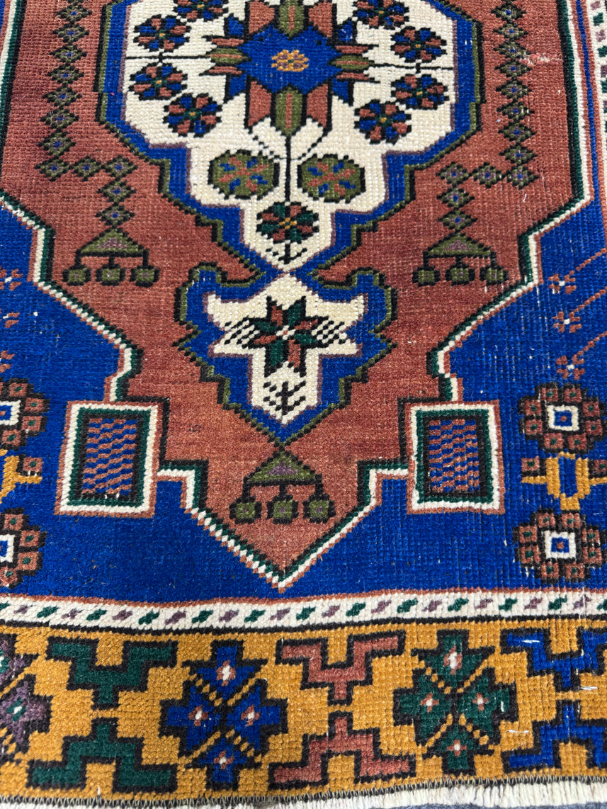 Turkish Yastik Rug 1'6" x 2'10" #24109