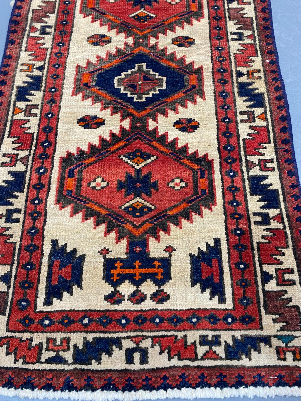 Oriental Handmade Vintage Rug 1'9" x 3'7" #21448