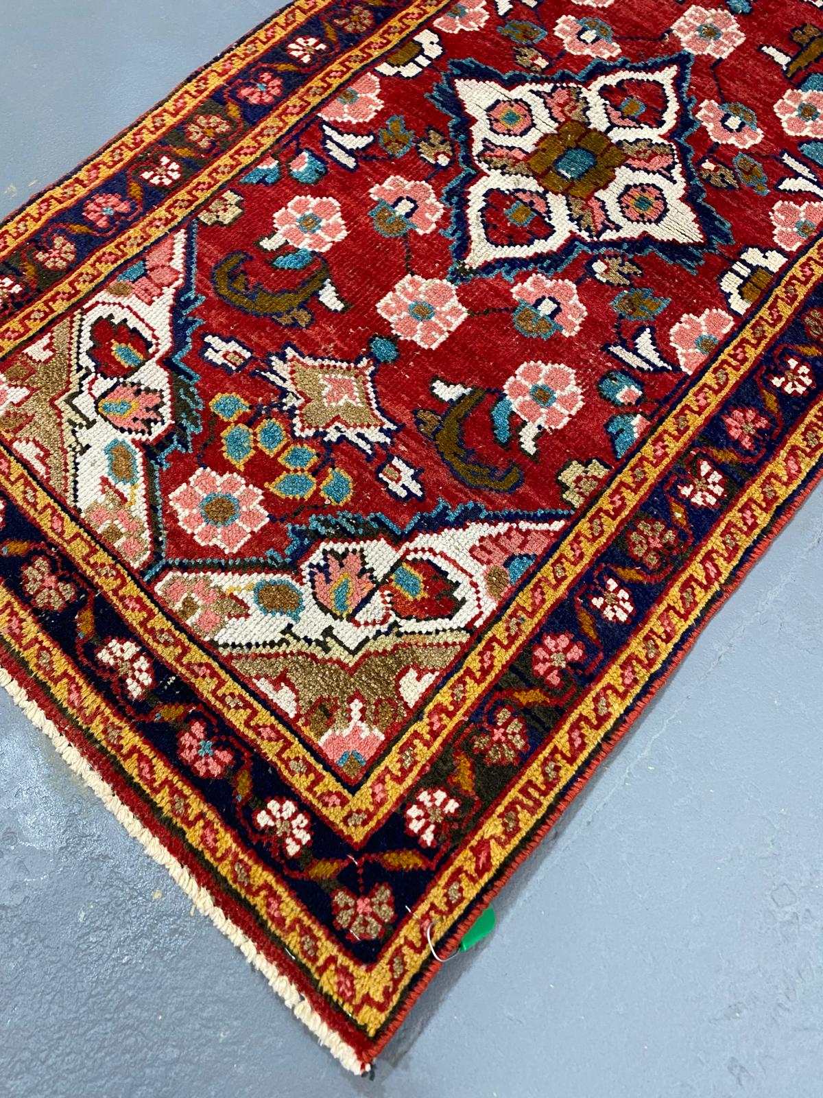 Oriental Handmade Vintage Rug  2'2" x 4'2" #21444