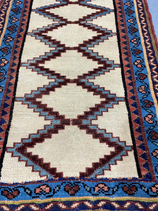 Oriental Handmade Vintage Rug 1'10" x 3'3" #21442