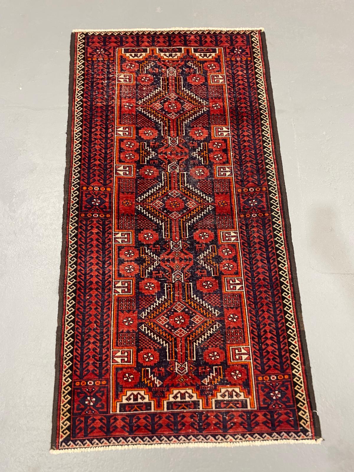 Oriental Handmade Vintage Rug 3'3" x 6'2" #21435