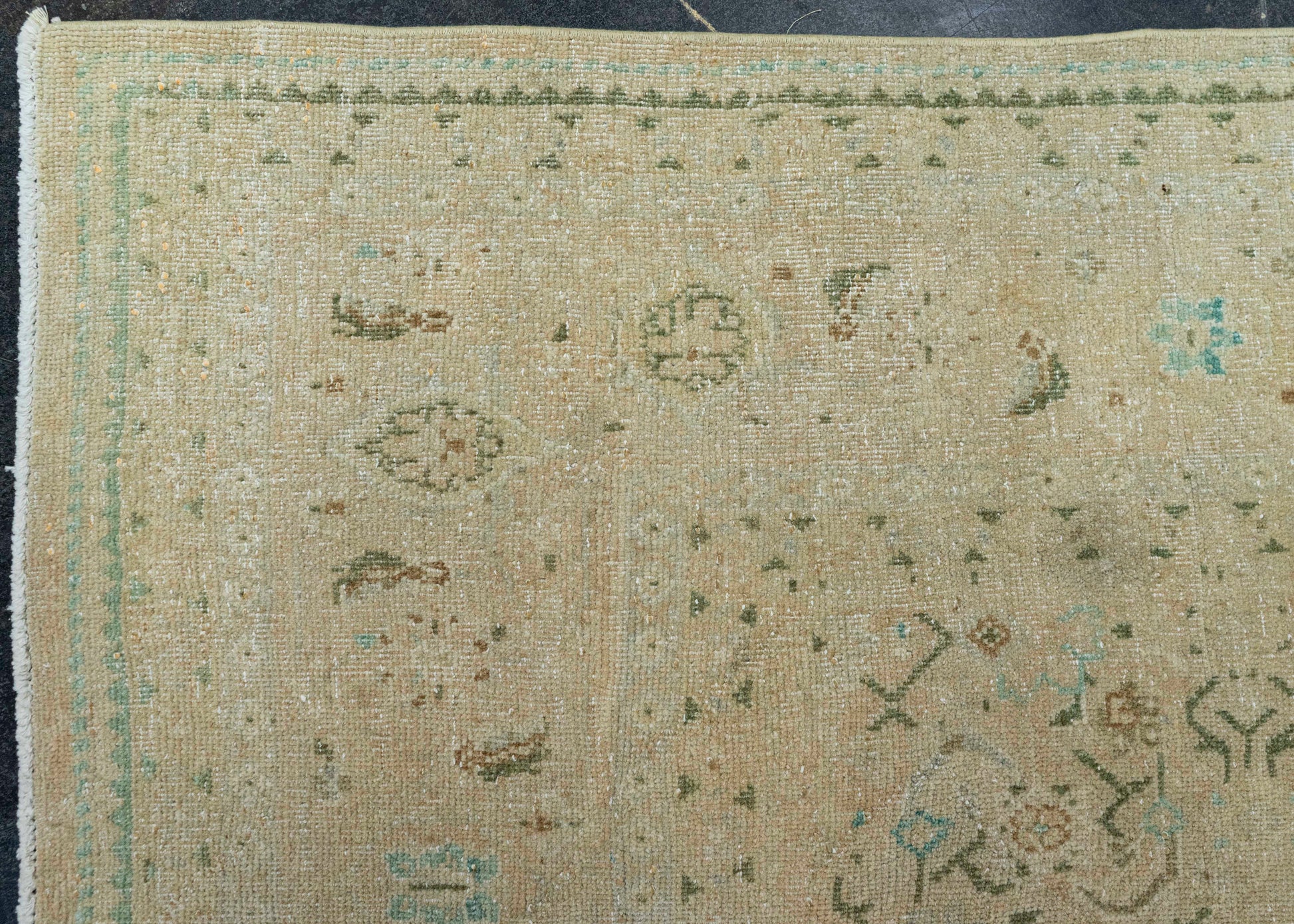 Vintage Rug  9'7" x 12'11" #22756