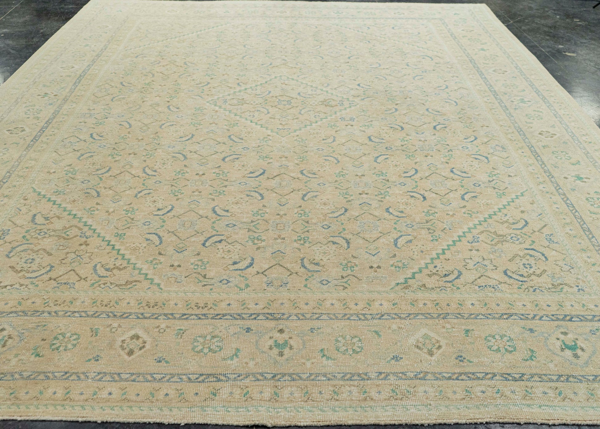 Vintage Rug  10'1" x 13'8" #22755