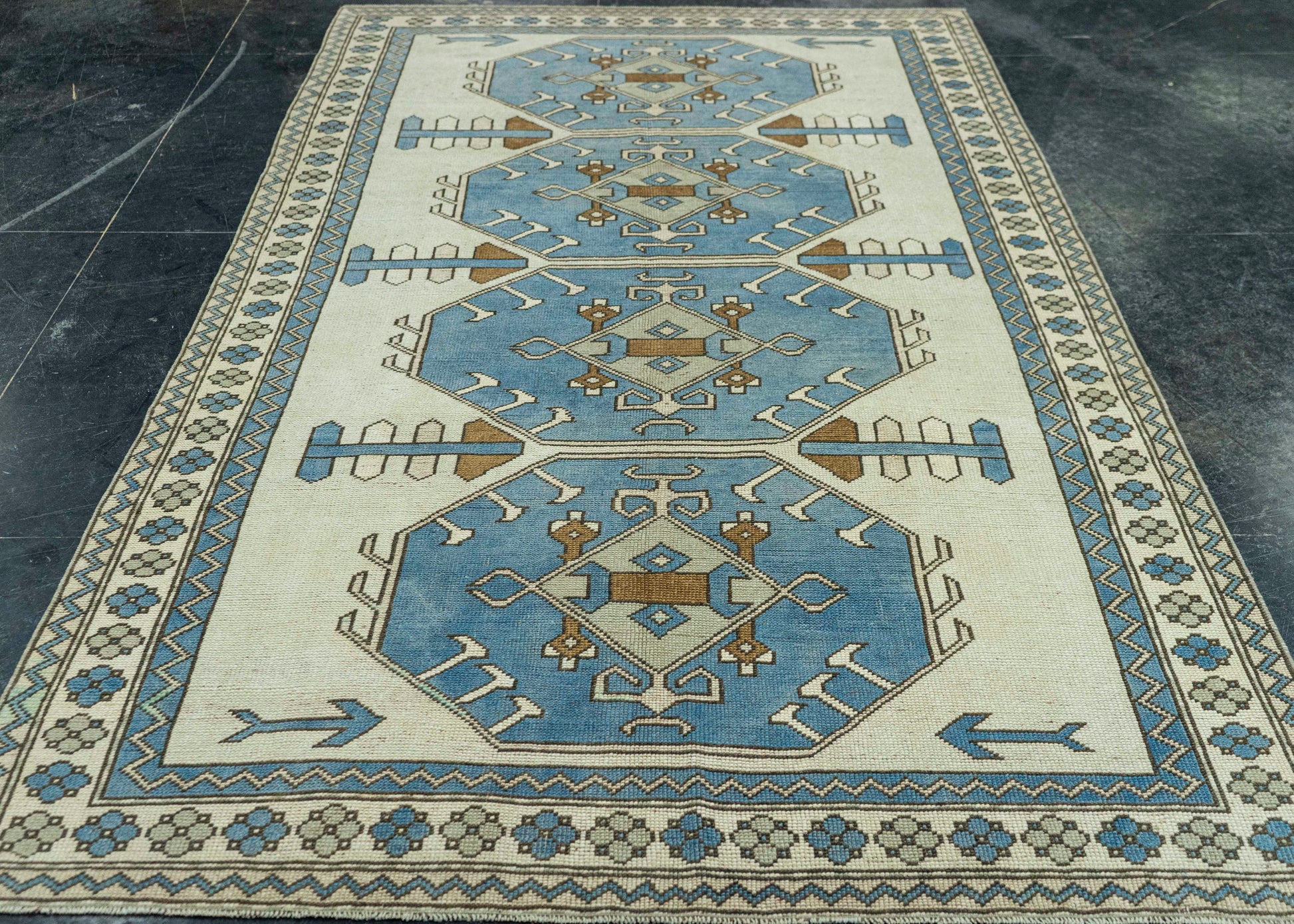 Turkish Vintage Rug 5'4" x 9'2" #20569