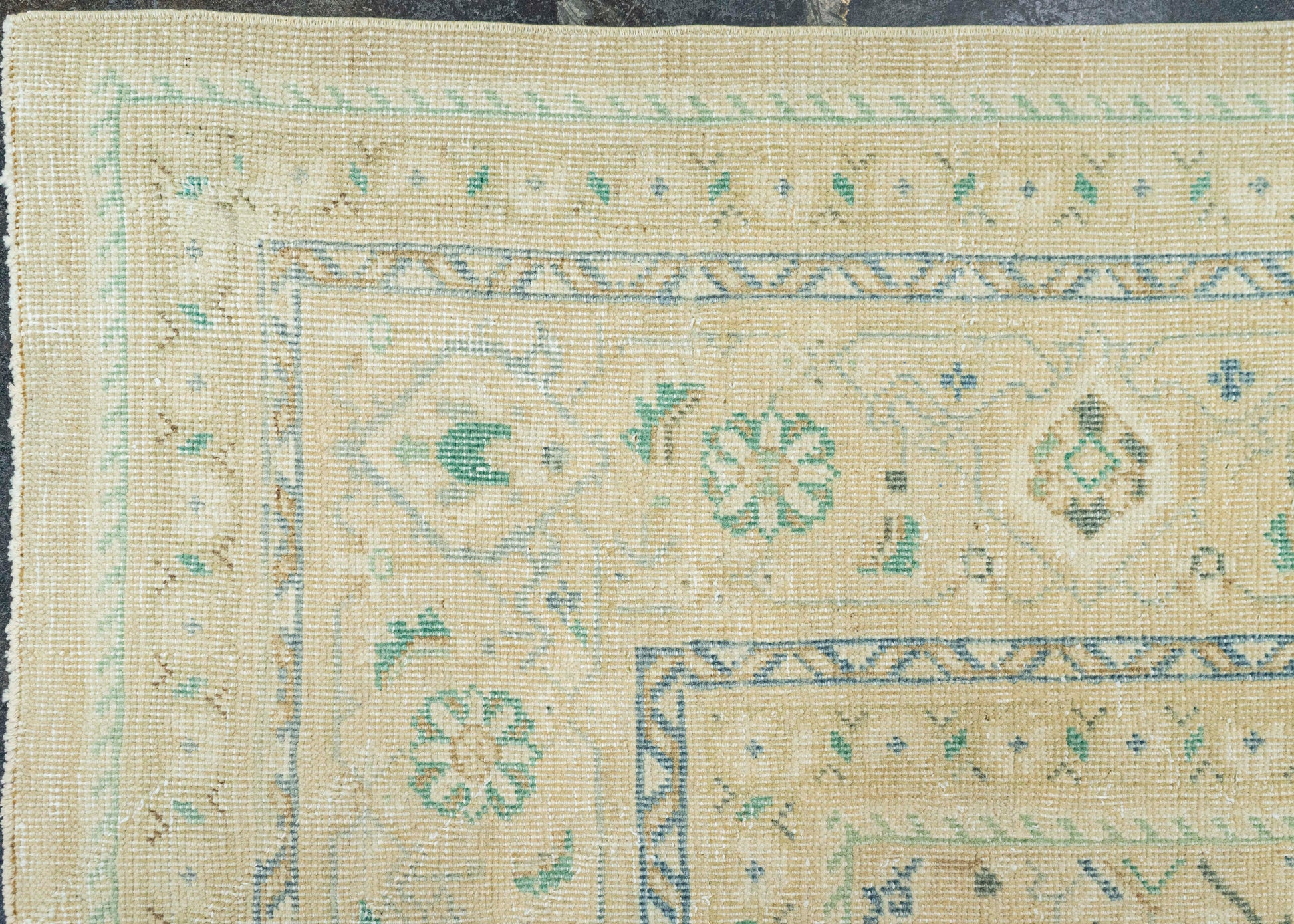 Vintage Rug  10'1" x 13'8" #22755