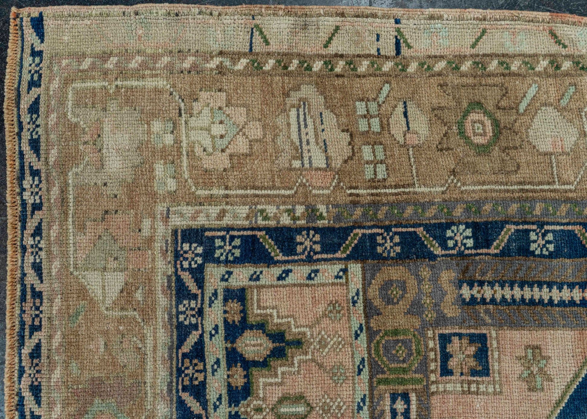 Turkish Vintage Rug 6'3" x 10'5" #20664