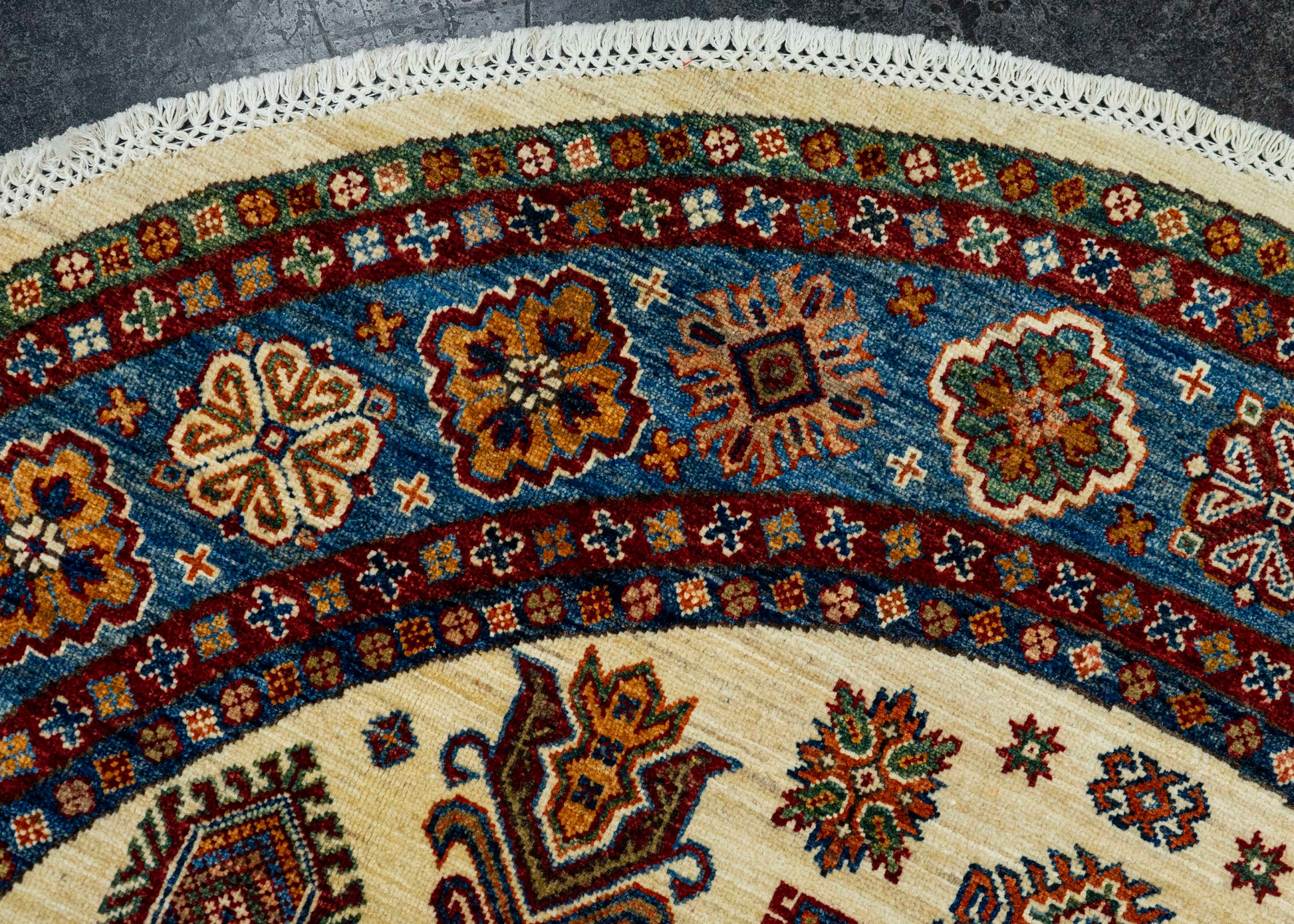 Square Oriental Handmade Rug  5'10" x 5'10" #22882